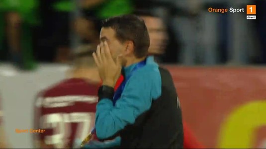 VIDEO | Momente emoţionante la Arad. Haţegan, cu ochii în lacrimi, la primul meci după infarctul suferit în primăvară. Arbitrul a fost îmbrăţişat de colegii din brigada Supercupei