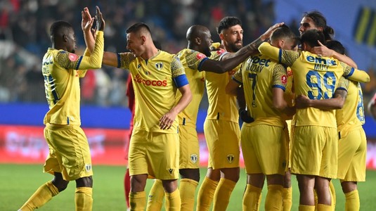 VIDEO | Petrolul 2-1 FC Botoşani. Ţicu marchează la revenire, iar ”lupii” obţin o victorie importantă! Moldovenii rămân singurii fara succes în Superligă
