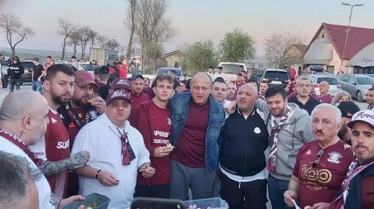 Dan Şucu, certat de un rapidist după ce a călătorit alături de fanii giuleşteni la Craiova: ”Şi-a descoperit abilităţi de ultras la 60 de ani!” | EXCLUSIV