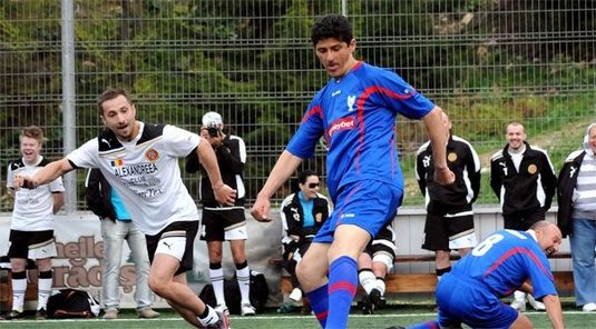 Steaua '86 a învins naţionala artiştilor în meciul amical de la Cheile Grădiştei. Vezi imagini!