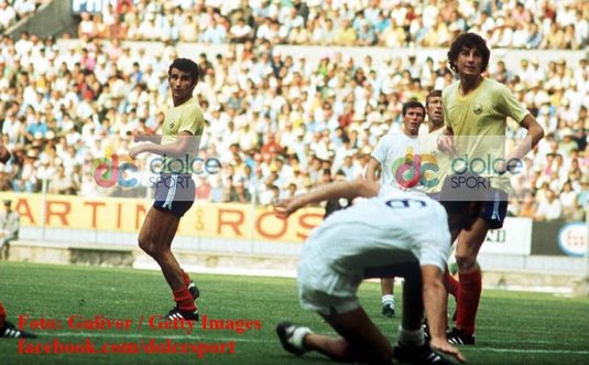 Imaginea zilei: Sandu Neagu şi Cornel Dinu în România - Cehoslovacia 2-1 (1970)