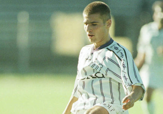 VIDEO | Adrian Mutu a avut o carieră impresionantă. 35 de goluri înscrise pentru echipa naţională şi aproape 200 la echipele de club. Galerie foto cu echipele la care a evoluat "Briliantul"