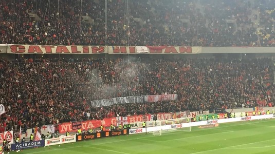 Mesajul suporterilor dinamovişti pentru Ionuţ Lupescu. Ce banner au afişat în timpul derby-ului cu FCSB