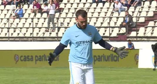 VIDEO | Imagini inedite în Liga a 3-a! Portarul de la Agricola Borcea a jucat în tricoul lui Manchester City cu Rapid: "L-am cumpărat special pentru acest meci"
