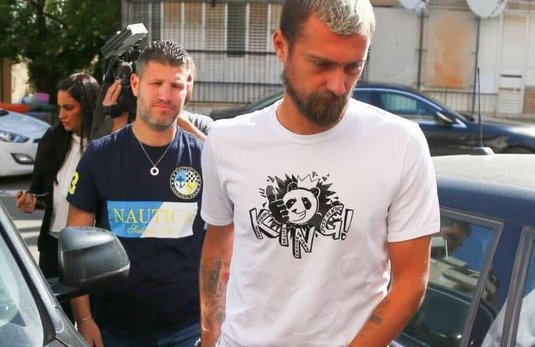 Uluitor! Unde se afla, de fapt, Gabi Tamaş. FOTO | Fotbalistul a fost surprins alături de Anamaria Prodan: "Te iubesc, Gabi"
