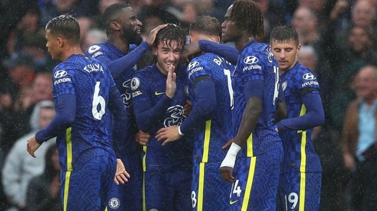 Componentele lotului junioarelor de fotbal al Afganistanului se pot stabili în Marea Britanie împreună cu familiile lor. Chelsea şi Leeds sunt dispuse să le ajute