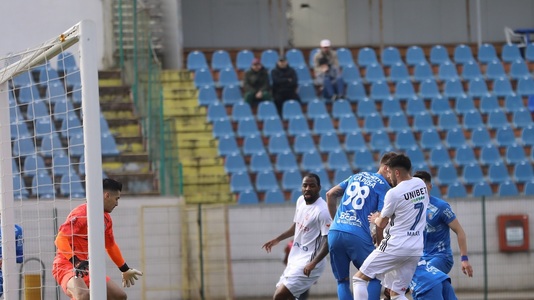 VIDEO | FC Botoşani - Chindia 1-0. Golul lui Mailat din minutul 90 a salvat impresia unui meci extrem de liniştit