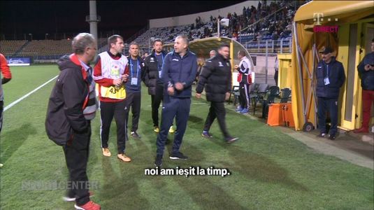 VIDEO EXCLUSIV | Ce s-a întâmplat în pauza meciului Sepsi - Astra. "Mergem la vestiar, că stăm de 20 de minute aici?!"