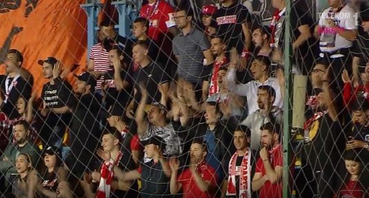 VIDEO INCREDIBIL |  Cum au reacţionat fanii lui Dinamo la momentul de reculegere ţinut în memoria lui Cristian Ţopescu. Gest extrem de urât