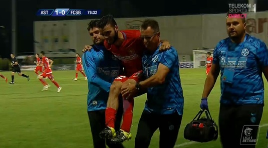 VIDEO | Debut trist pentru Qaka la FCSB. Mijlocaşul s-a accidentat şi a fost scos pe braţe din teren. Imagini dramatice