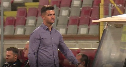 VIDEO | Gest interpretabil făcut de Bratu în timpul partidei cu Astra. Antrenorul lui Dinamo a oferit explicaţii după meci