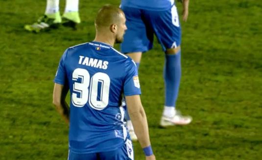 VIDEO Gabriel Tamaş a revenit în Liga 1. Ce a făcut imediat după ce a intrat pe teren. Reacţia imediată a comentatorului Telekom Sport