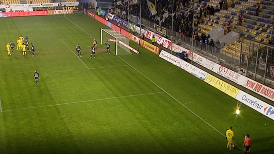 VIDEO: Budescu, lovit cu o torţă în cap de către fanii de la U Cluj