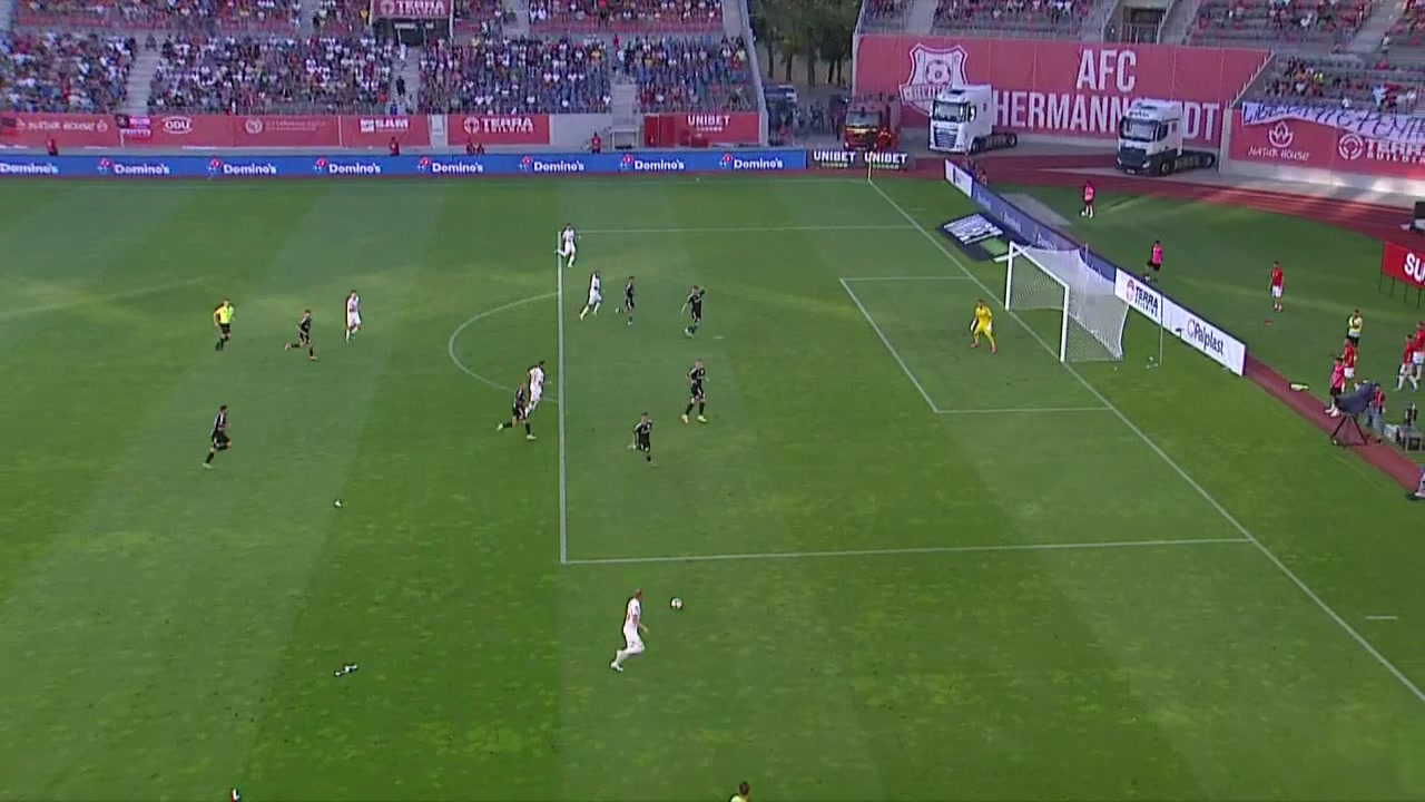 VIDEO  Hermannstadt - U Cluj 2-2. Oroian salvează un punct în prelungiri  cu un şut de generic
