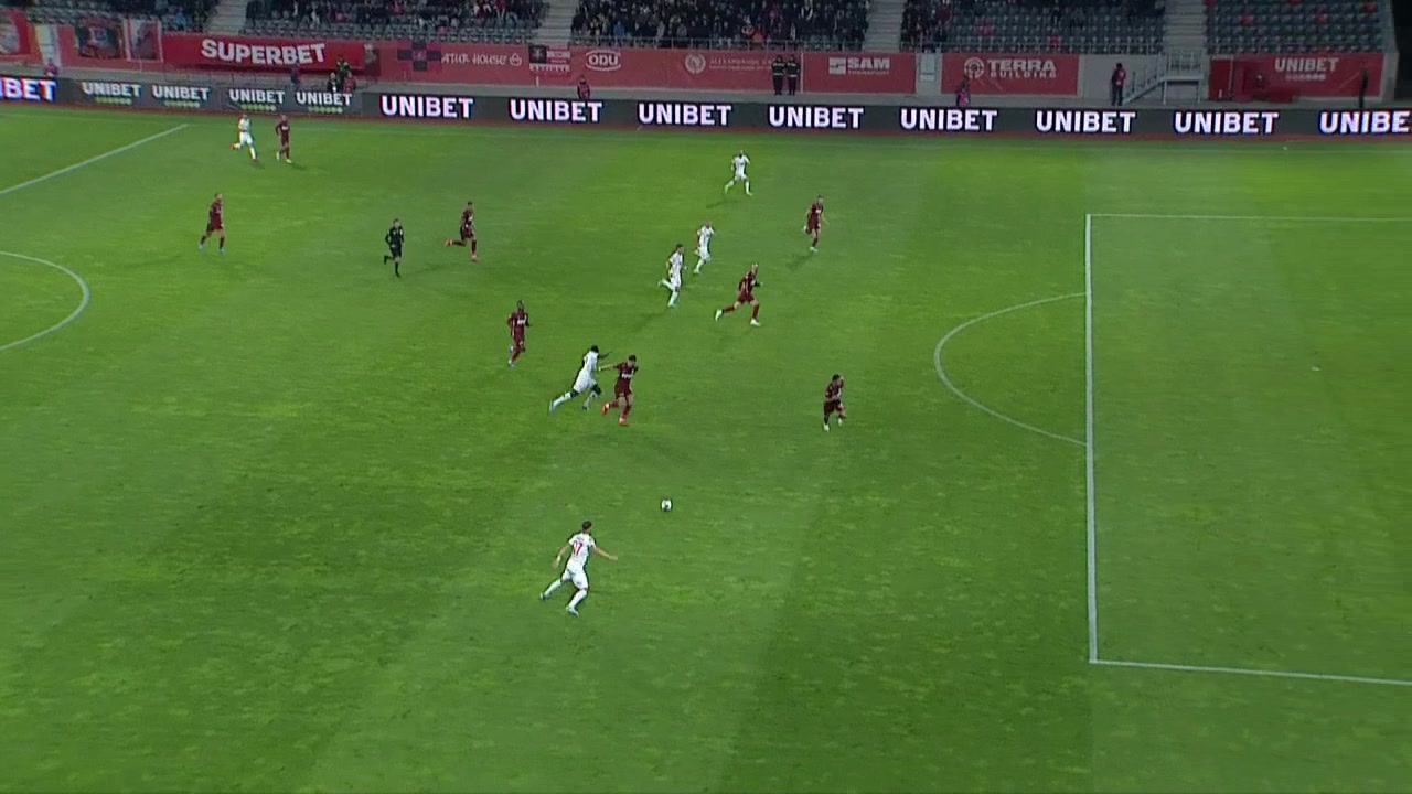 VIDEO  Hermannstadt - CFR Cluj 1-0. Adio schimbare de lider. Neguţ, gol  antologic. Clujenii rămân pe locul 2. Sibienii termină turul pe 4