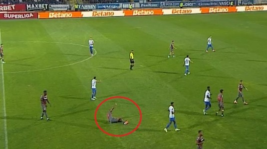 VIDEO | Panică la Dinamo! Două vedete din tabăra ”câinilor” s-au ”rupt” în prima jumătate de oră a meciului cu Poli Iaşi