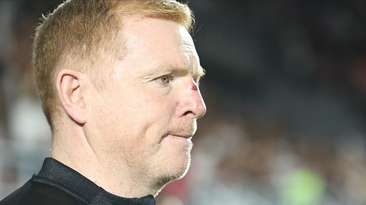 Neil Lennon, distrus de scoţieni! Antrenorul Rapidului este acuzat că i-a lăsat pe giuleşteni fără 3.000.000 de euro: ”A depăşit interesul clubului”