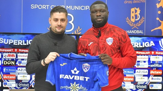 OFICIAL | Kevin Luckassen a revenit în Superliga. Fostul atacant al Rapidului, prezentat în tricoul noii sale echipe