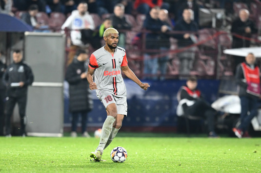 Malcom Edjouma va pleca de la FCSB, dar are şanse mari să rămână în Superliga. Clubul cu care negociază francezul