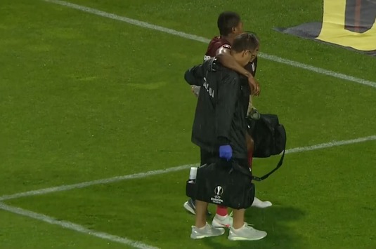 Dan Petrescu are motive de îngrijorare. Doi jucători de bază de la CFR s-au accidentat în startul meciului cu Paksi şi au fost schimbaţi