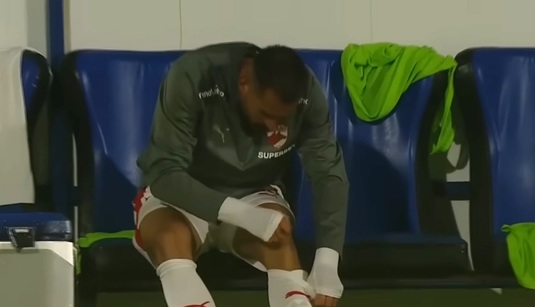 Fotbalistul din Superliga cu un ritual nemaivăzut şi-a explicat gestul! "De la fosta echipă am primit". Ce spune jucătorul de naţională despre campionat | VIDEO