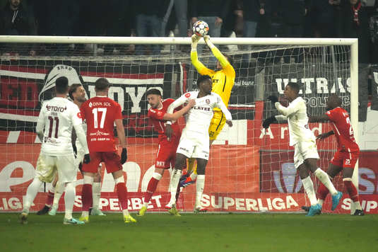 LIVE VIDEO | UTA Arad - CFR Cluj, de la 18:00, pe OrangeSport.ro. Echipa lui Pancu caută a şasea victorie la rând