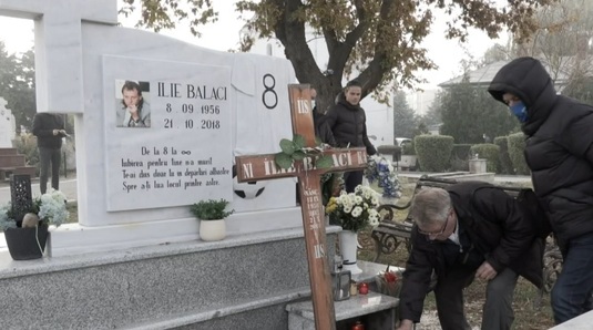Şoc la mormântul lui Ilie Balaci! Crucea a fost vandalizată, poliţia a deschis anchetă pentru profanare