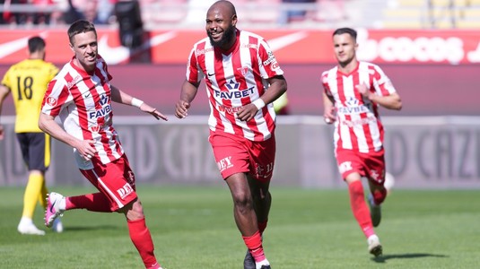 VIDEO | UTA - Metaloglobus 5-1. Arădenii urcă pe primul loc în play-out. Prima înfrângere pentru Bratu pe banca bucureştenilor