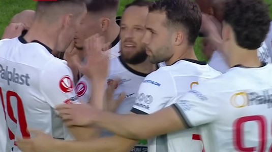 VIDEO | Petrolul - Hermannstadt 1-1. Meci decis de un penalty acordat după ce arbitrul a stat mai bine de şase minute la VAR
