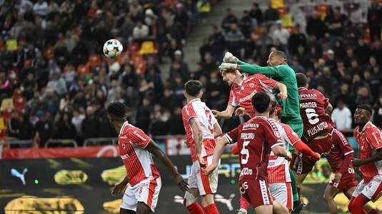 Amenzi consistente în Superliga! Dinamo Bucureşti şi Universitatea Cluj, sancţionate de Federaţia Română de Fotbal