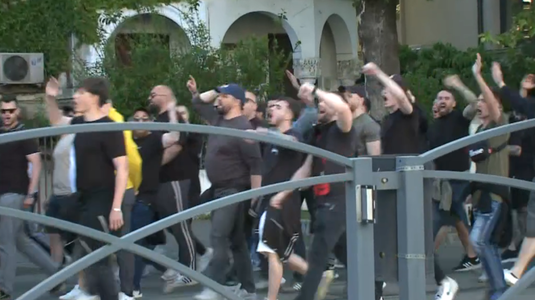 VIDEO | Fanii lui Dinamo s-au ţinut de cuvânt: au boicotat meciul cu FC Argeş. Andrei Nicolescu, luat în colimator chiar de ziua sa