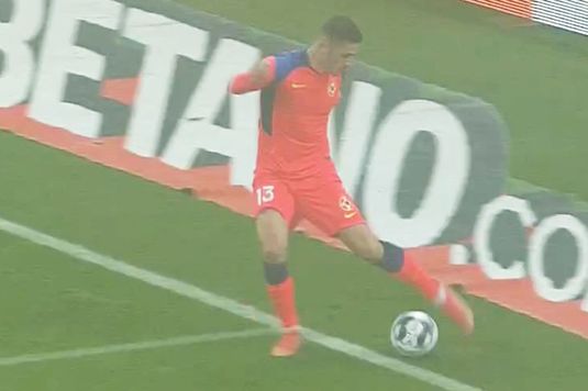 VIDEO FCSB a primit două penalty-uri controversate! Ce s-a întâmplat pe Arena Naţională