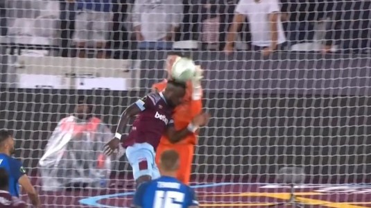Penalty controversat pentru West Ham! FCSB, penalizată de centralul Benoit Bastien după ieşirea din poartă a lui Târnovanu | FOTO