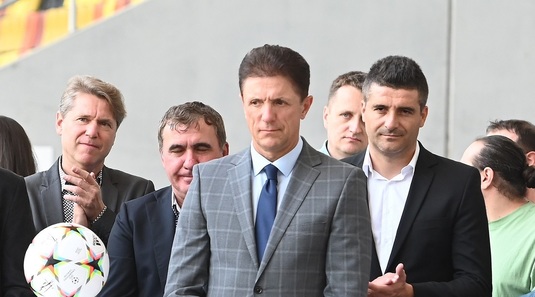 Gică Popescu cere respectarea regulilor după ce a auzit despre cazul lui Mihai Pintilii la FCSB: "Nu e normal! Pune o ‘fantomă’ lângă el şi conduce echipa?"