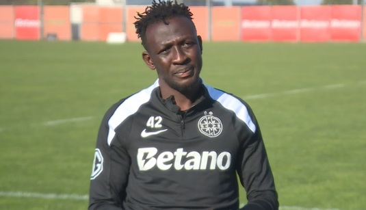 Baba Alhassan, un fotbalist african diferit. Care este povestea sa în fotbal: ”Părinţii îşi doreau să devin chirurg” | VIDEO