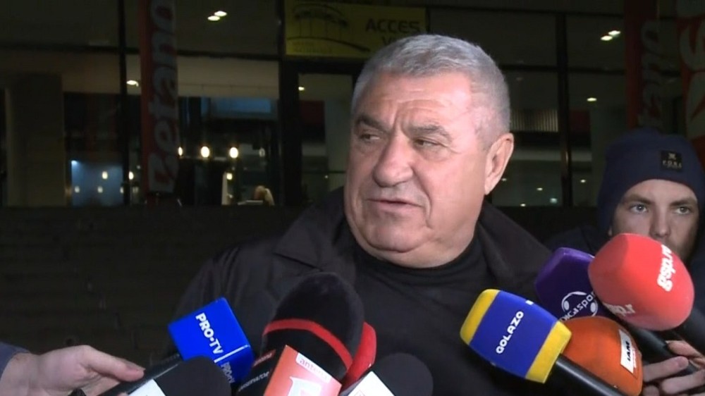 Victor Becali a scos-o din lupta pentru titlul Superligii, după ce a văzut FCSB - Rapid: "Slab! Nu cred că poate în sezonul ăsta"