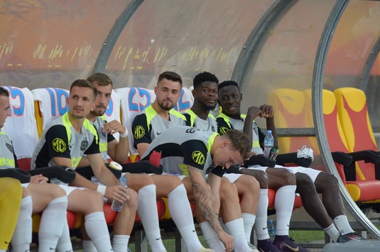"Nu m-a căutat nimeni". Nicio ofertă pentru fotbalistul căruia Gigi Becali i-a semnat sentinţa! Rămâne la FCSB?