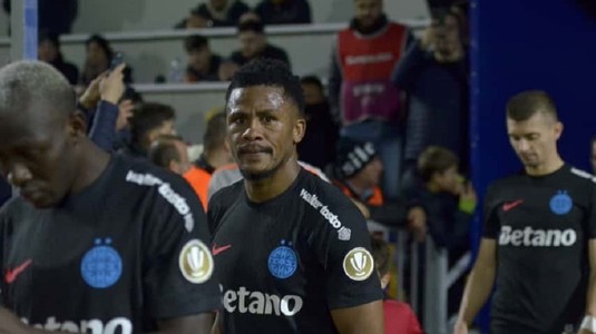 Ce a putut face Ngezana în Cluj, după meciul cu Universitatea! A plecat din hotel şi s-a întors dimineaţa: "Bă, atât de inconştient să fii? Nu mai e acelaşi jucător"