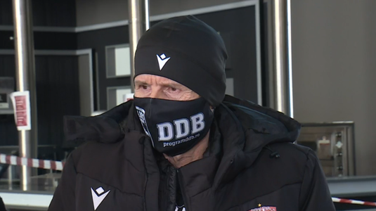 Dinamo a anunţat decizia luată după ce Mulţescu a luat în calcul plecarea: "A fost o reacţie personală"