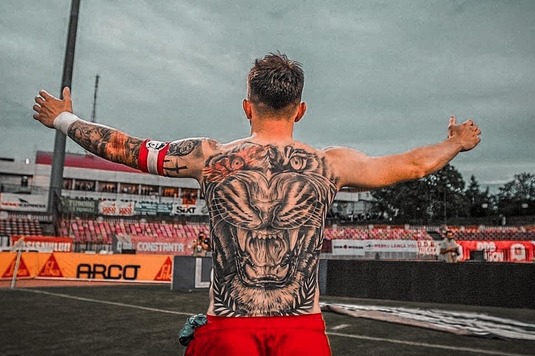EXCLUSIV | Un fotbalist din Liga 1 are un tatuaj impresionant pe spate: ”Dacă ştiam de la început că e dureros, nu îl mai făceam, crede-mă!”