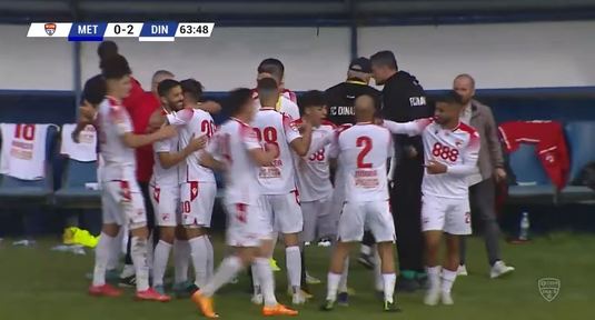 VIDEO | Victorie cu emoţii pentru Dinamo. "Câinii" s-au impus cu 2-1 la Metaloglobus şi au venit la două puncte de locurile de play-off