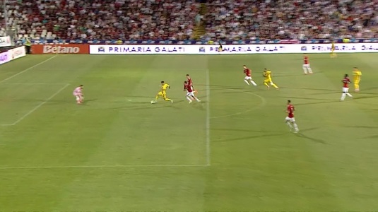 Basarab Panduru şi-a pus mâinile în cap după faza din Oţelul - Dinamo: "Nu poţi să faci aşa ceva, nu ai cum!"