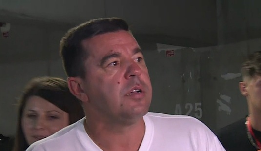 Cosmin Contra a fost pe Arena Naţională la Dinamo - UTA: "Mi-a plăcut atacantul. Suporterii nu mă iubesc, dar să nu uite asta"