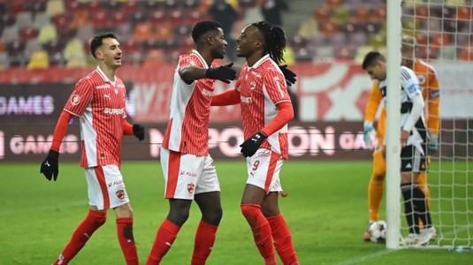 VIDEO | Dinamo - U Cluj 1-0. ”Câinii” au ratat din toate poziţiile, dar au obţinut o victorie preţioasă. Trupa lui Kopic a urcat pe locul doi