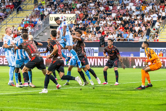 LIVE VIDEO | Corvinul - Dinamo, ACUM, în Superliga! Karamoko a egalat pentru "câini", iar Cîrjan a ratat incredibil din faţa porţii