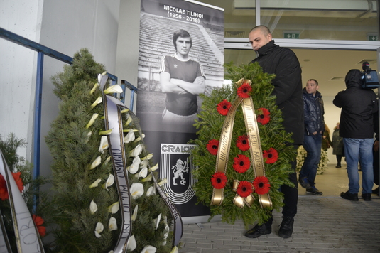 VIDEO I 500 de oameni au fost prezenţi pe stadionul din Craiova pentru a-i aduce un ultim omagiu lui Nicolae Tilihoi