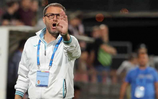 VIDEO | "Nu mă vrea antrenorul, asta e!" Primul jucător al Craiovei care îşi anunţă plecarea face gesturi caritabile