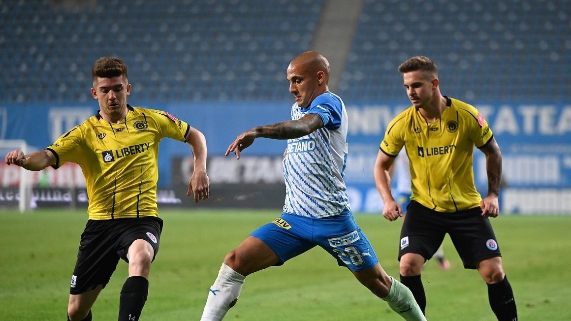 Prima echipă mare din Superliga care a dat semne de slăbiciune! Panduru: "Nu ştiu dacă încep problemele la Craiova, dar nu poţi sta într-un singur jucător"