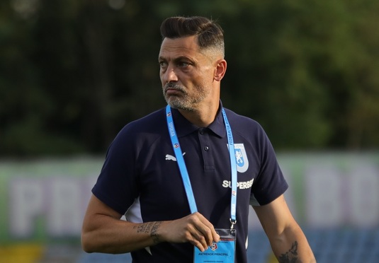 Mirel Rădoi şi-a "înţepat" adversarii după ce Universitatea Craiova a pierdut puncte: "Semnam, doar să plecăm cât mai repede. Stau pe jos şi joacă la nouă zile" 