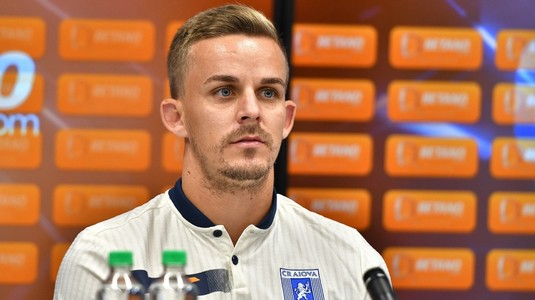 Bancu recunoaşte că e greu pe primul loc: "E o presiune, toţi vor să ne bată"